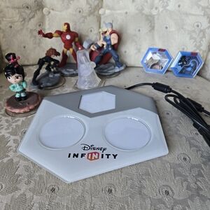 Disney Infinity Base with Colorful Character Figures